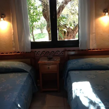 Mairi Lina Καλά Νερά