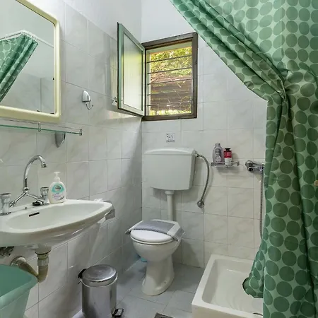 Apartamento Mairi Lina Kala Nera